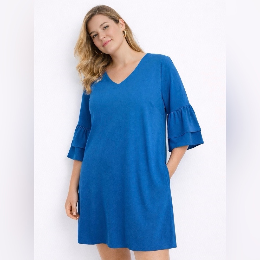 🦋 NWT! Blue Ruffle Sleeve Dress